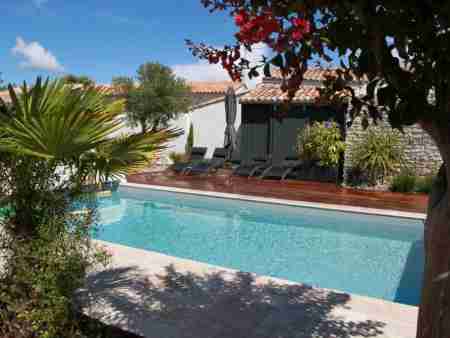 amenagement Piscine terrasse dallage le bois plage 17