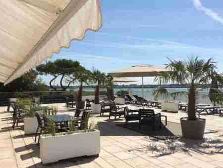 réalisation terrasse hôtel des brises 17000 réalisation terrasse hôtel des brises 17000